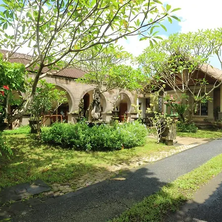 Oka Kartini Bungalows